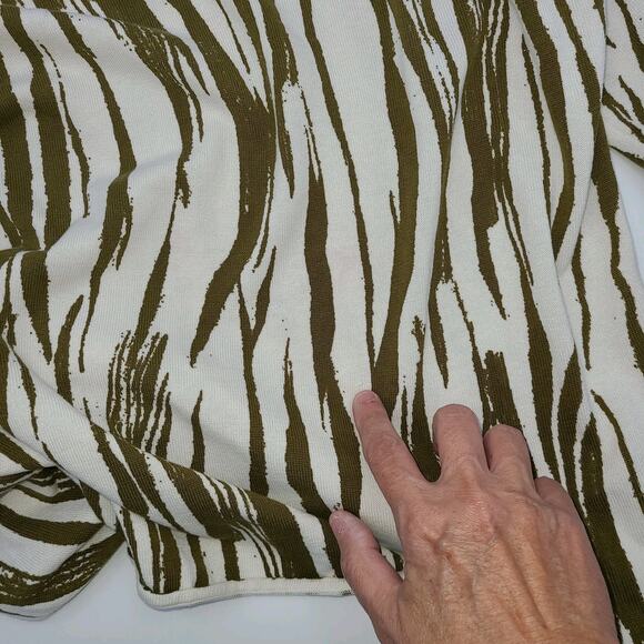 Garnet Hill‎ Oversized Silk Blend Women's Sweater Size Medium Preppy Relaxed - Picture 8 of 13